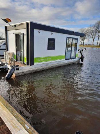 Houseboat Tiny Griffin Hotel Nieuwpoort Exterior photo
